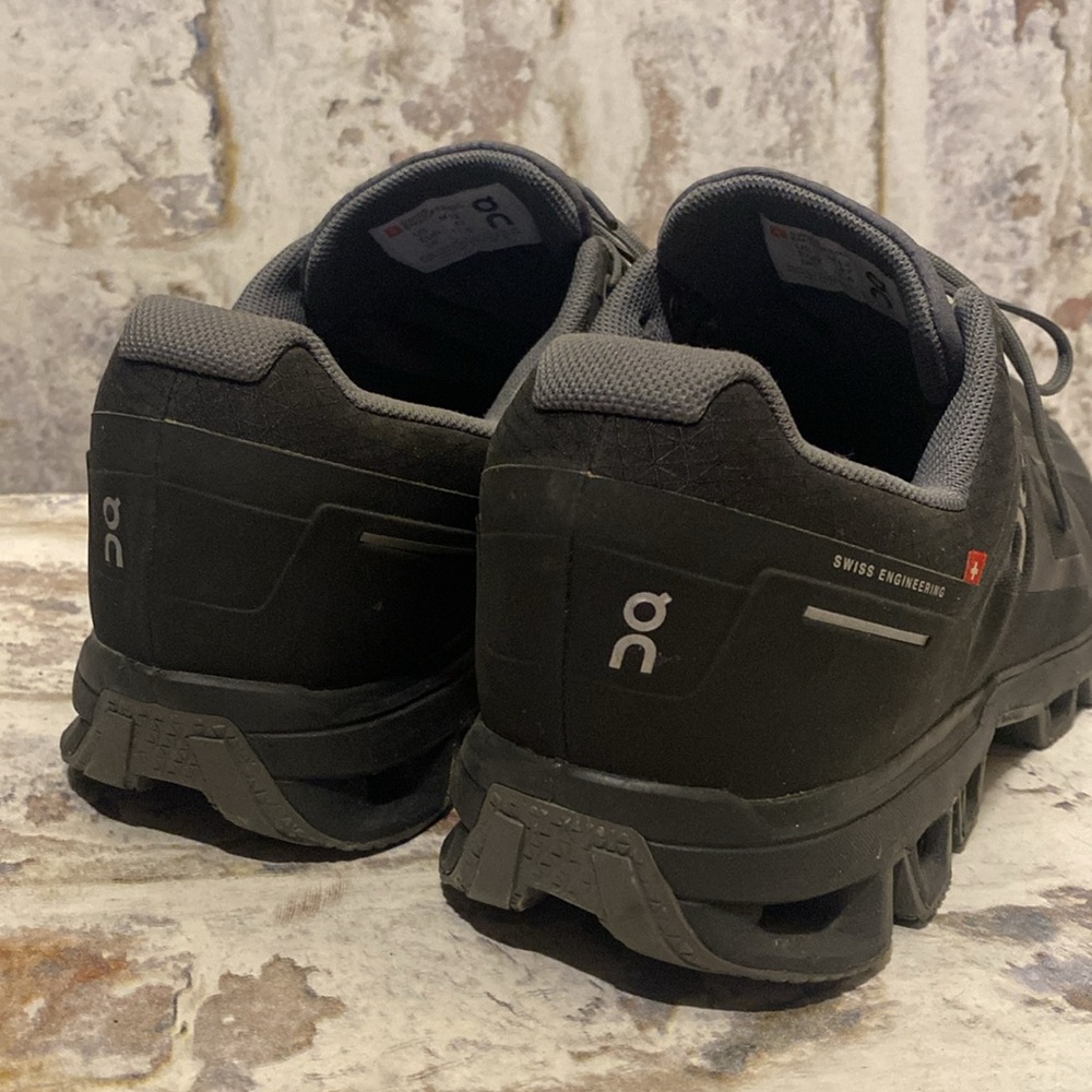 On Running Cloudventure Waterproof - image 5